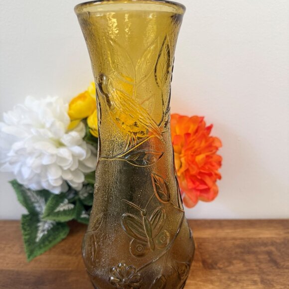 Vintage Amber Pressed Glass Vase – Bird Butterfly Floral Design 1970s Textured G - Picture 1 of 6